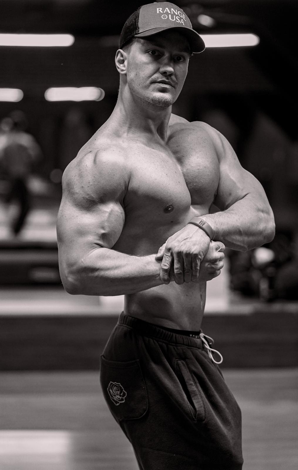 Lukas Grabenbauer Pose